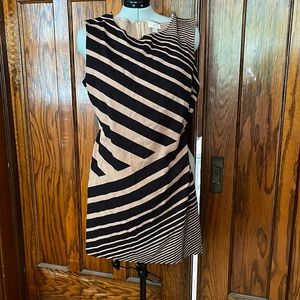 Excellent used condition, zipper back dress